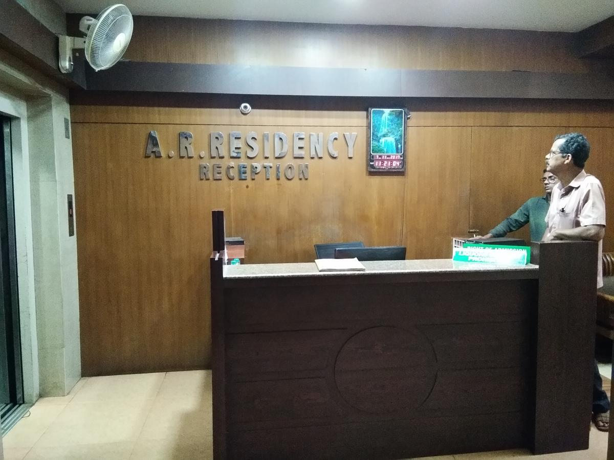 A.R.Residency Hotel Kunnamangalam Exterior photo
